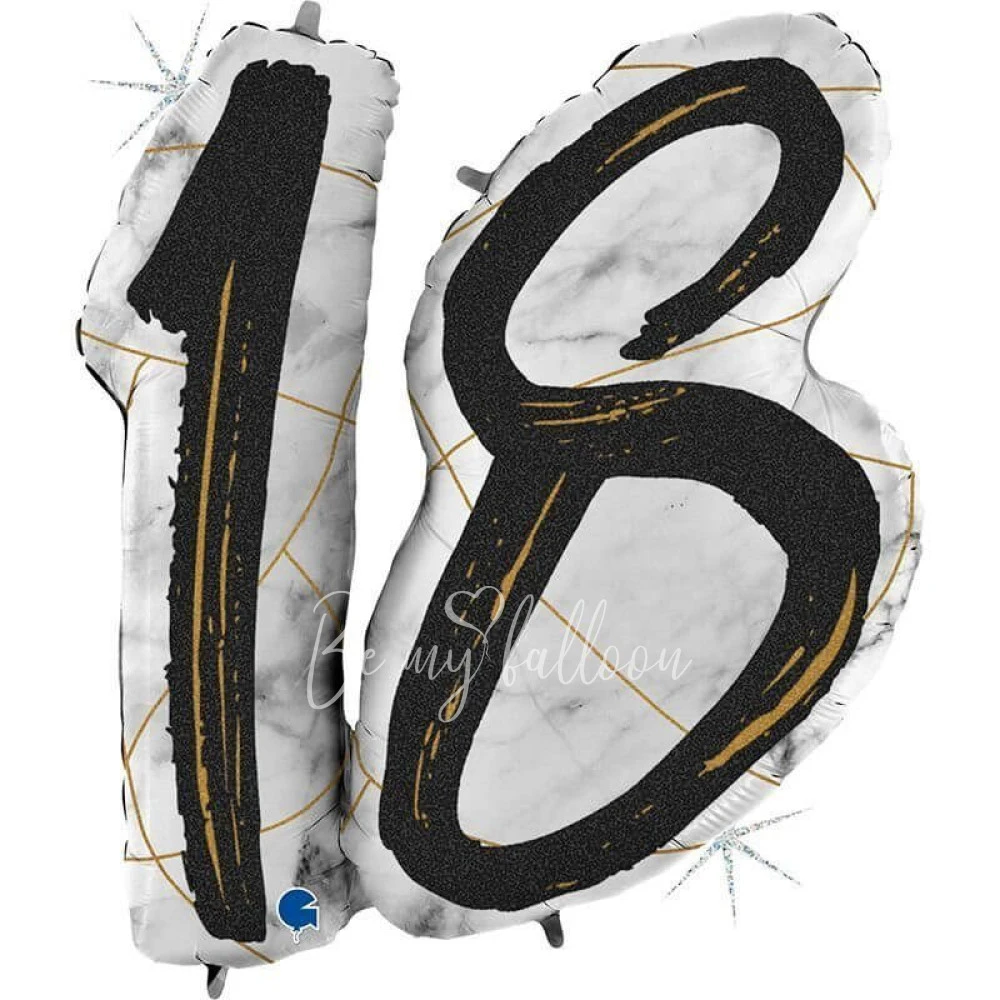 Цифры "18" из фольги
